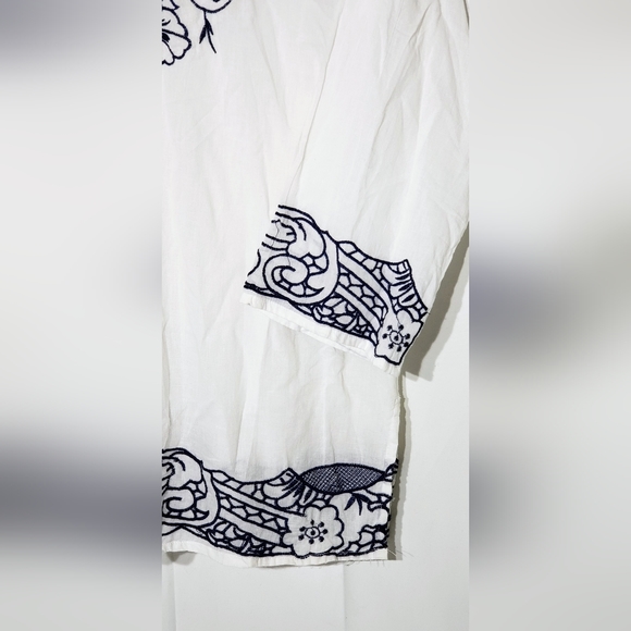 Boho tunic blouse, w/blue embroidered accents. NWT - Picture 3 of 10